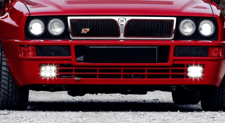 Lancia відроджує свій культовий автомобіль