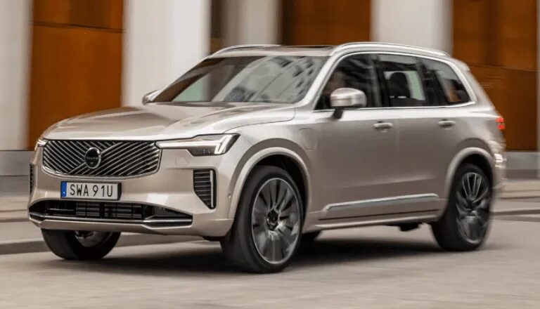 Volvo продовжує випуск XC90 — третє покоління вже в розробці