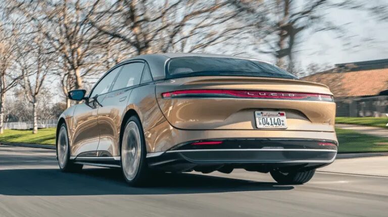 Lucid Air: електроседан, що замахнувся на Tesla