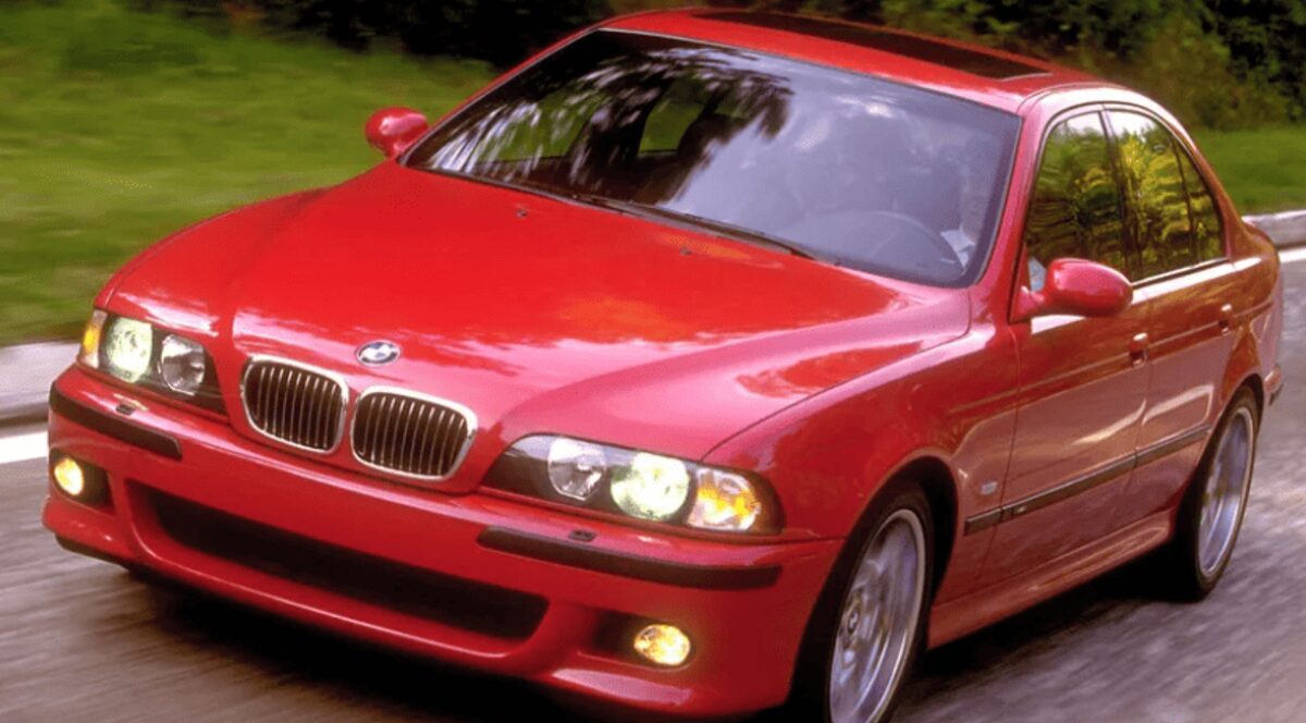 E39 M5 — легенда BMW для США