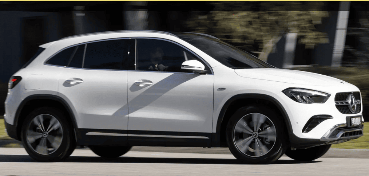 Новий гібрид Mercedes-Benz GLA 250 e дебютував в Австралії