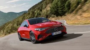 Mercedes оновлює лінійку: CLA стає базовою моделлю