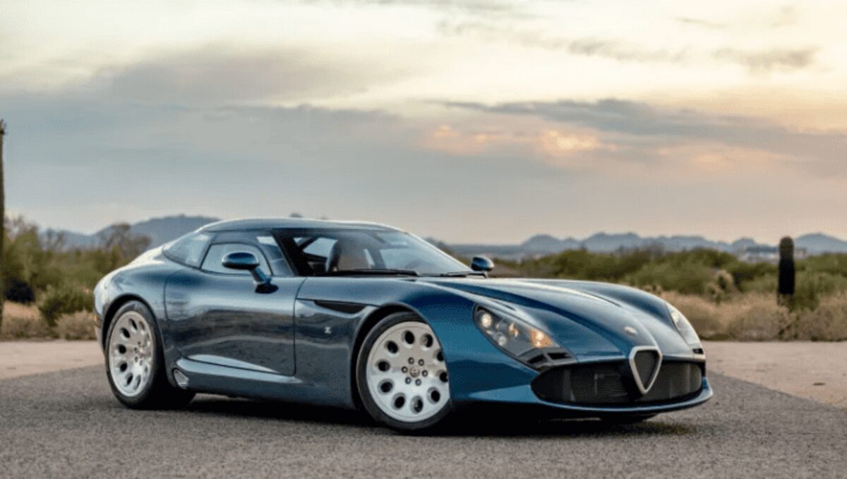 Alfa Romeo TZ3 Stradale: V10 на платформі Dodge Viper