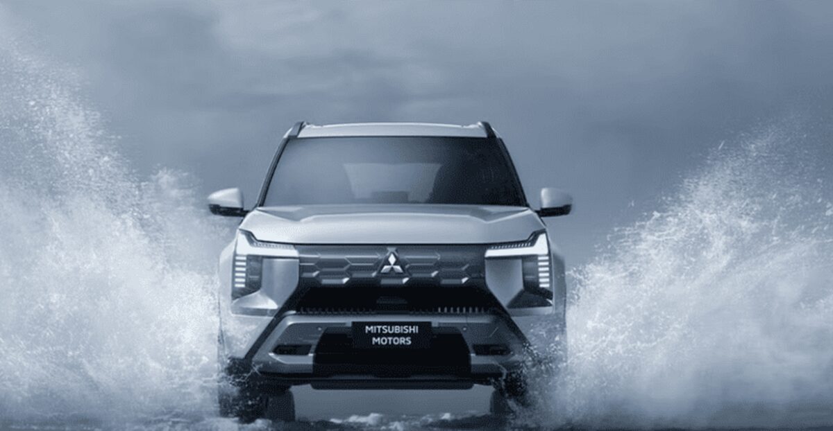 Mitsubishi Destinator — доступний трирядний кросовер