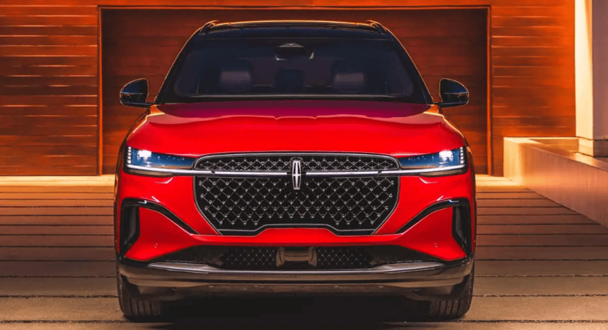 Lincoln: преміум без поспіху до EV