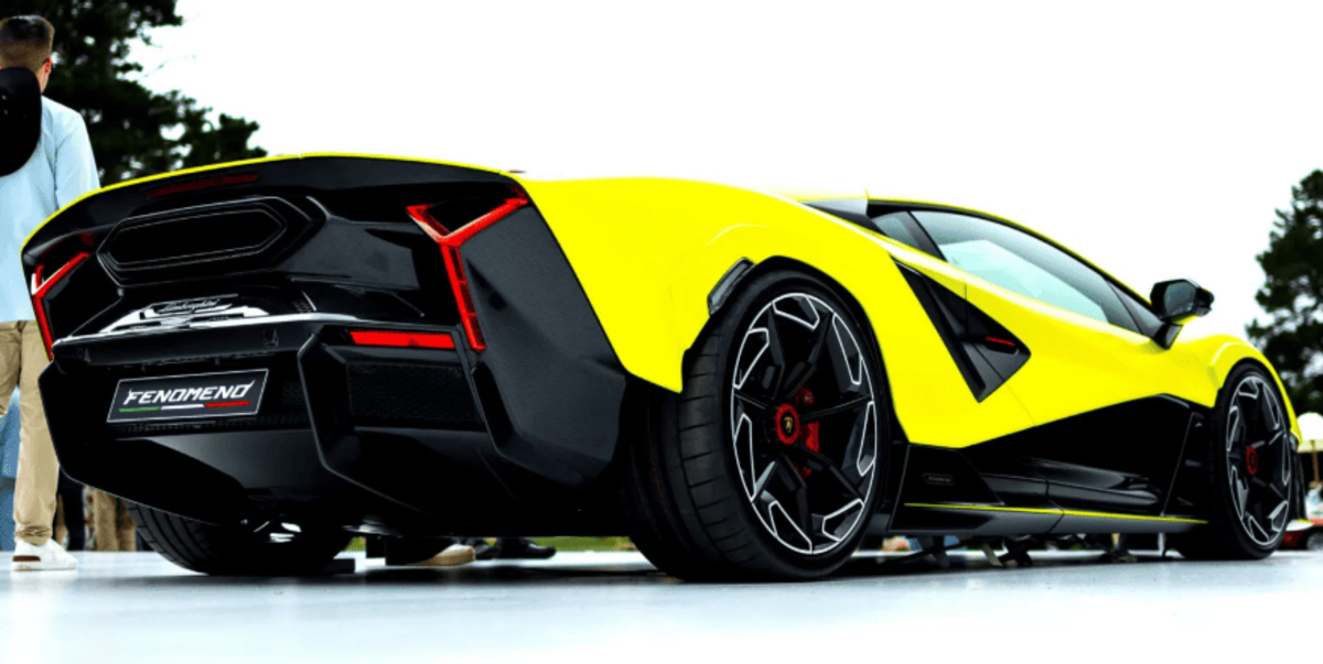 Lamborghini продовжує життя свого легендарного V12