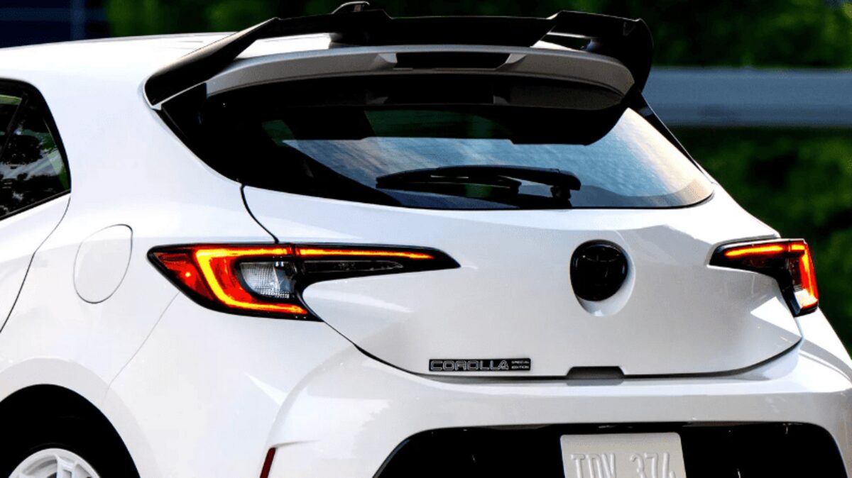 Toyota повертає атмосферу 80-х у новій Corolla Hatchback 2026(фото)