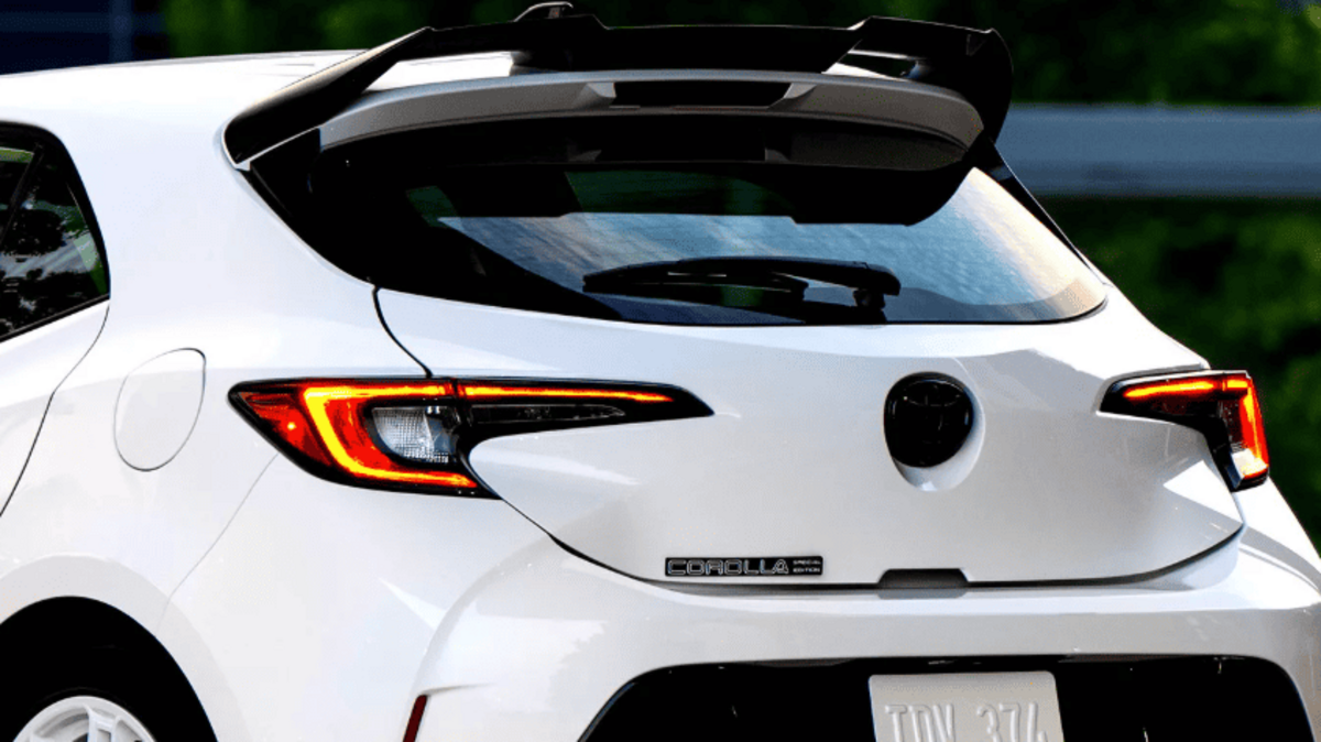 Toyota повертає атмосферу 80-х у новій Corolla Hatchback 2026(фото)