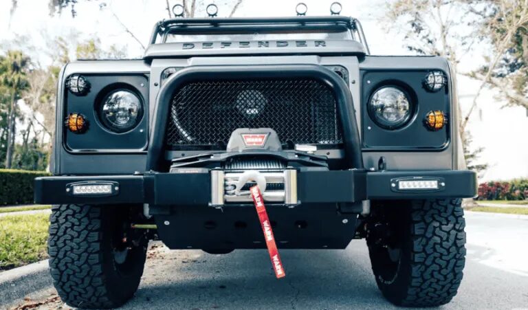 ECD перетворює класичний Defender на електромобіль(фото)