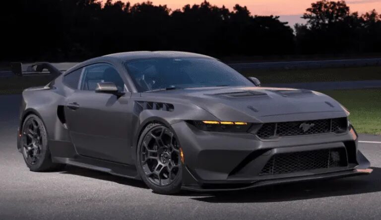 Найшвидший Mustang у світі: GTD «Liquid Carbon»(фото)