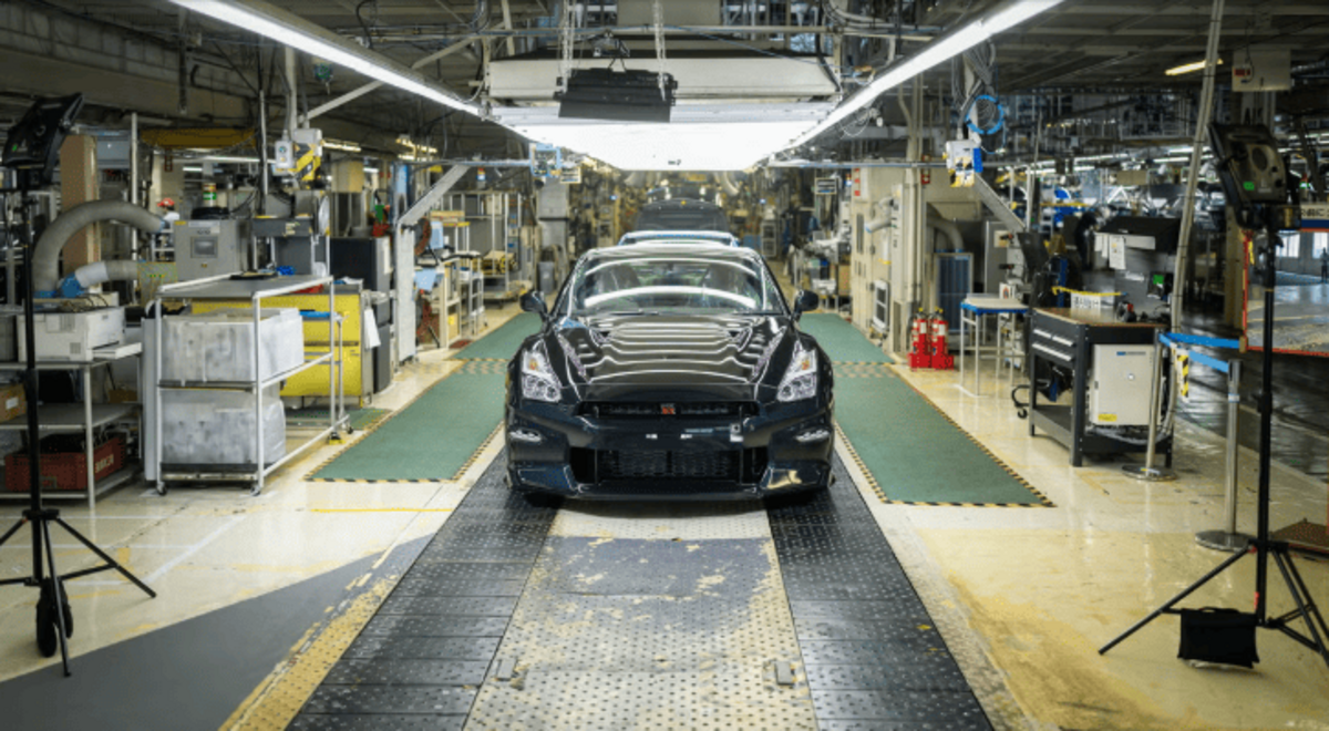 R35 GT-R: кінець епохи Mechagodzilla