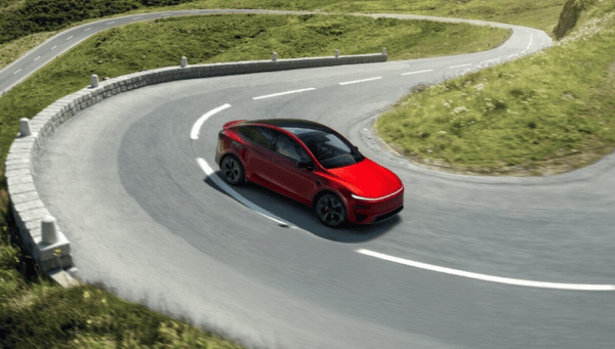 Model Y Performance: потужний електрокар від Tesla