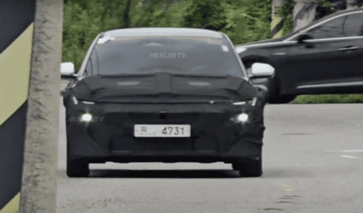 Hyundai показав прототип майбутнього Elantra