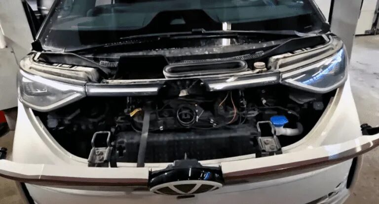 VW ускладнив рутинне обслуговування ID. Buzz (відео)
