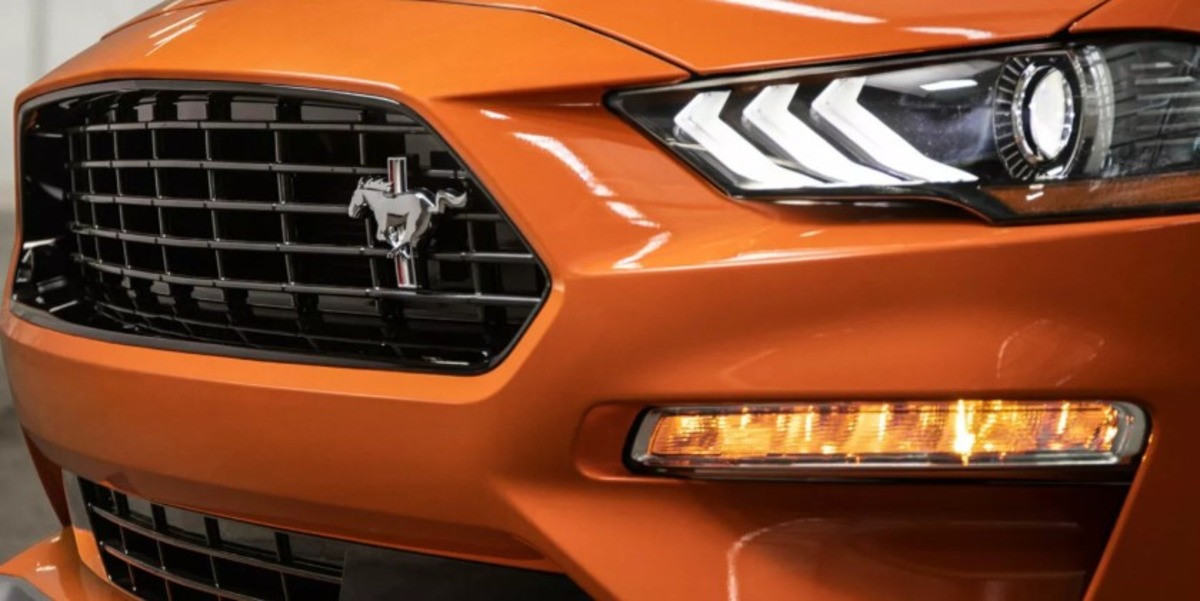 Автошоу у Мічигані закінчилося переворотом Mustang(відео)