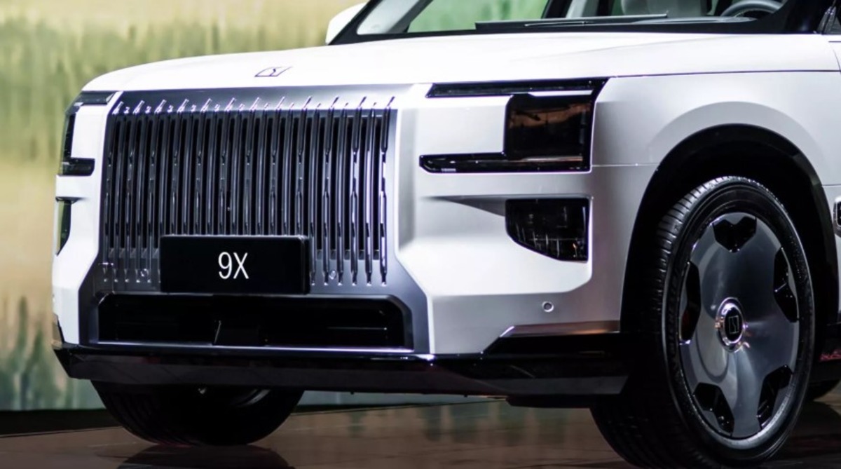 Китайський Zeekr 9X дивує