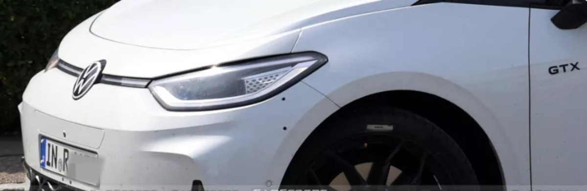 Майбутній e-tron маскується під Volkswagen