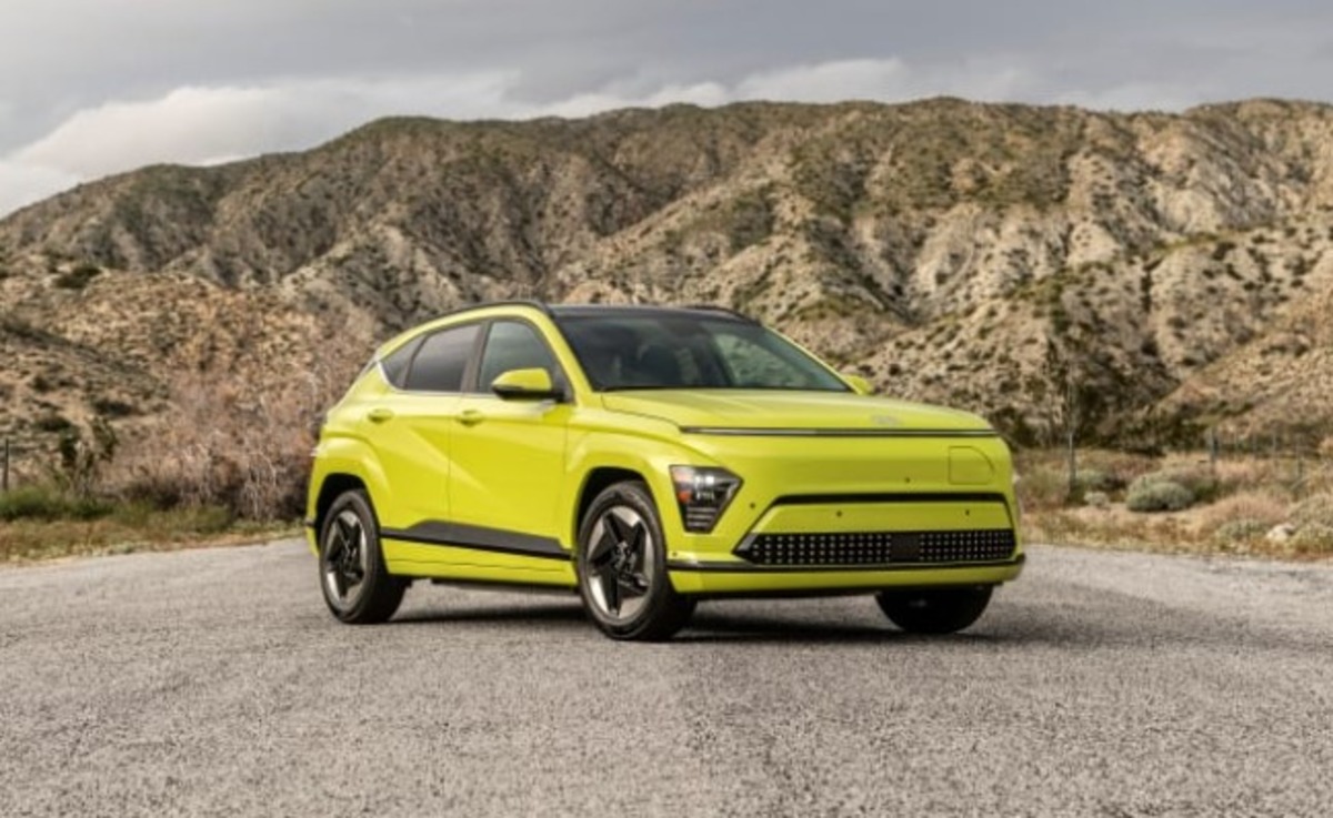 Kona Electric втрачає топові версії – Nissan Leaf на коні (фото)