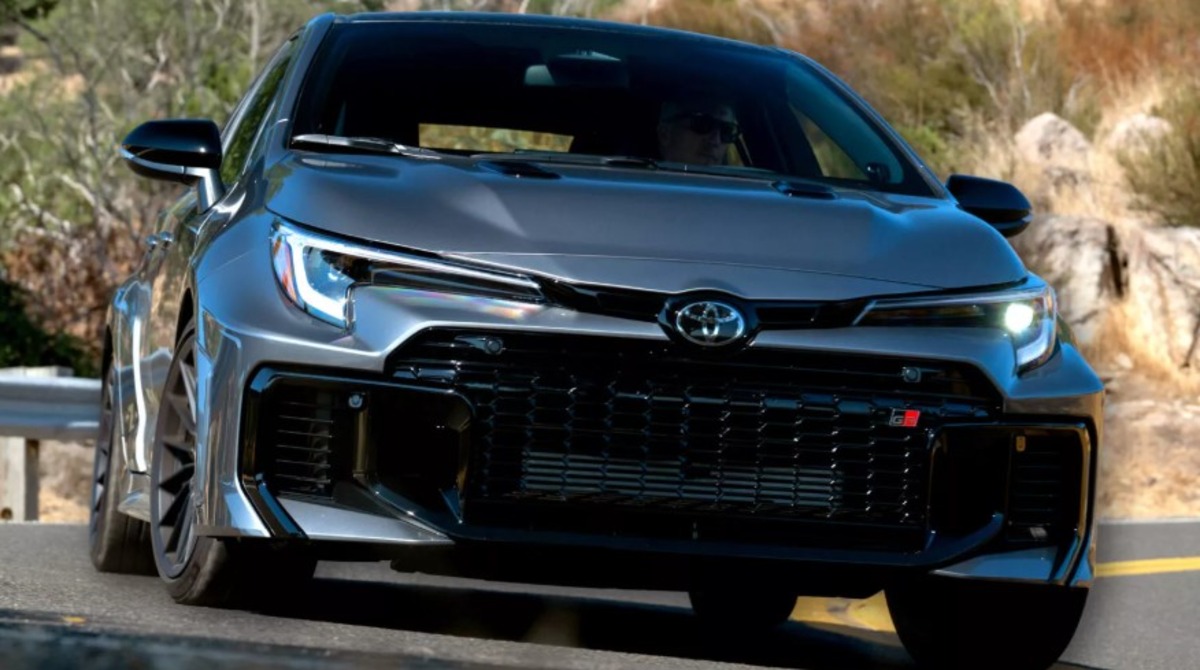 GR Corolla: народжена з критики, загартована трасою (фото)