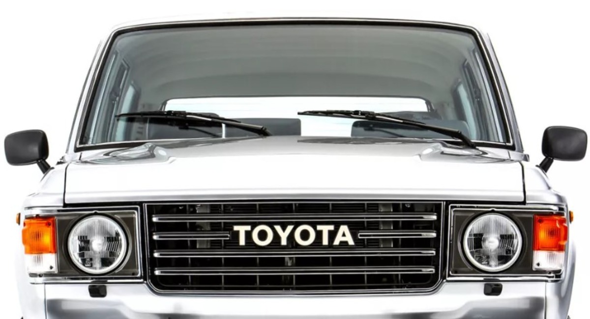 Land Cruiser 80-х отримав сучасний V6 (відео+фото)