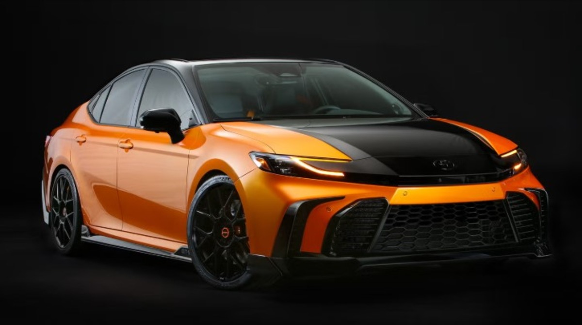 Toyota додає драйву Camry із GT-S для SEMA (фото)