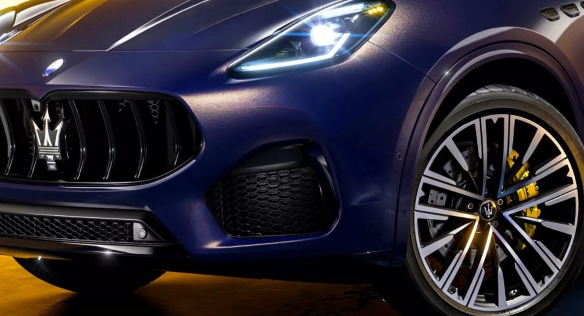 Maserati – Grecale отримав нову версію Lumina Blu (фото)