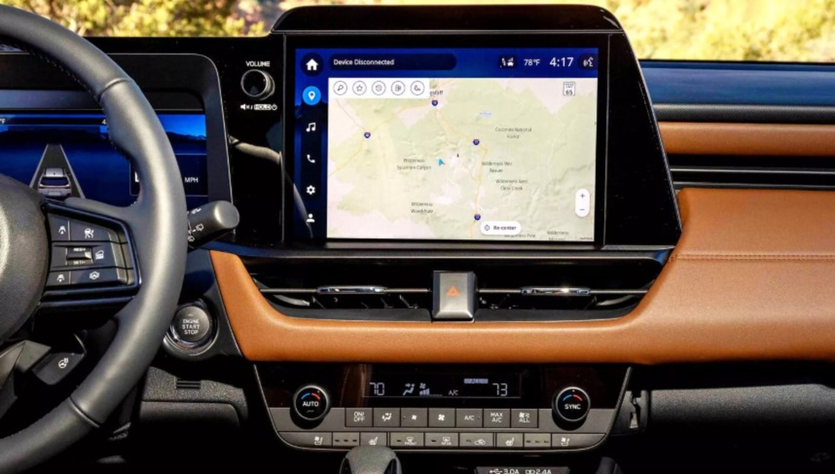 Subaru оновила Outback: кнопки повернулися, екран — новий