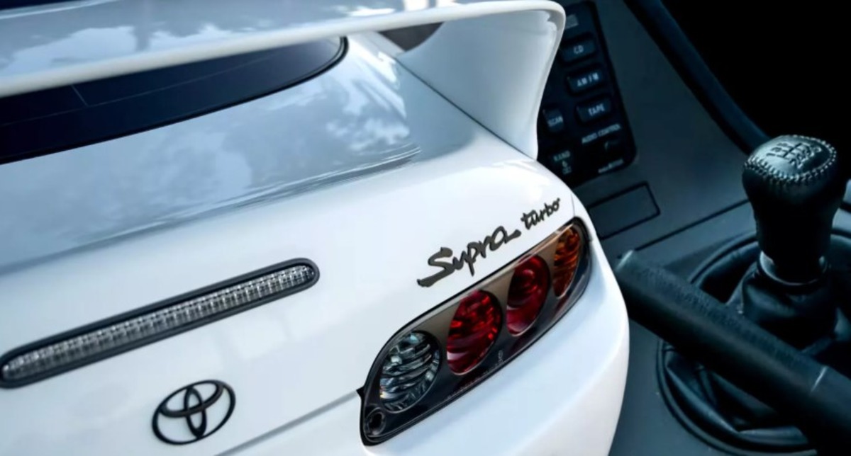 Легенда без пробігу: ідеальна Toyota Supra Turbo з 1998 року