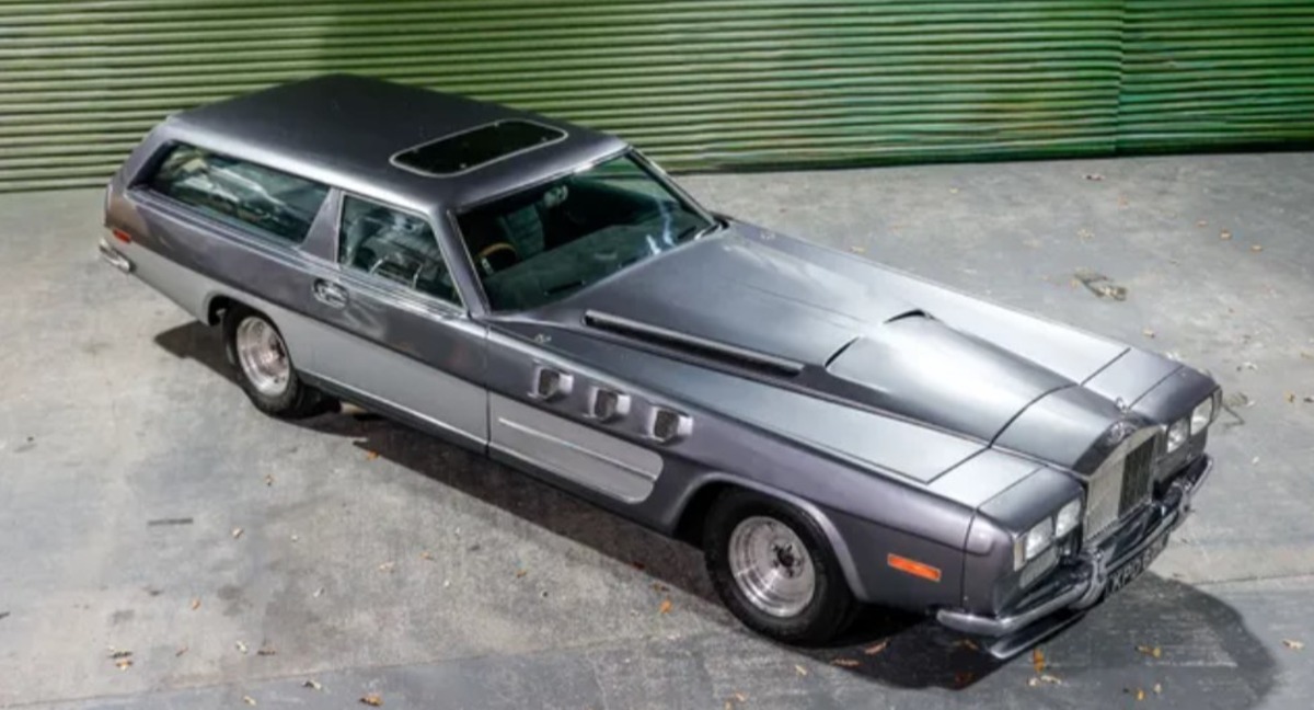 Rolls-Royce “The Beast” із мотором від літака (фото)