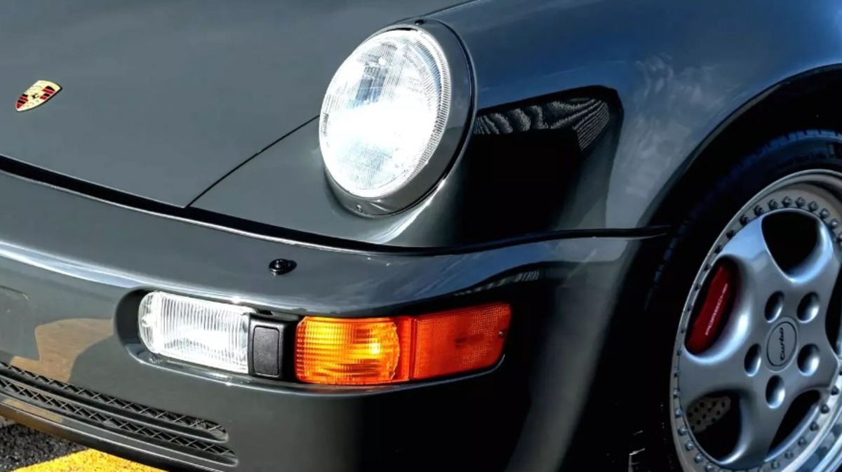 Рідкісний 911 Turbo продали без зіркових імен (фото)