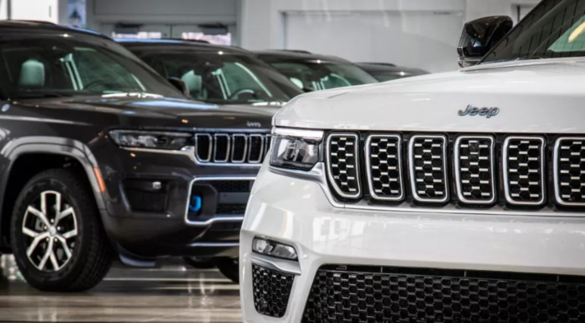 Відклик Jeep не виправив проблеми підвіски