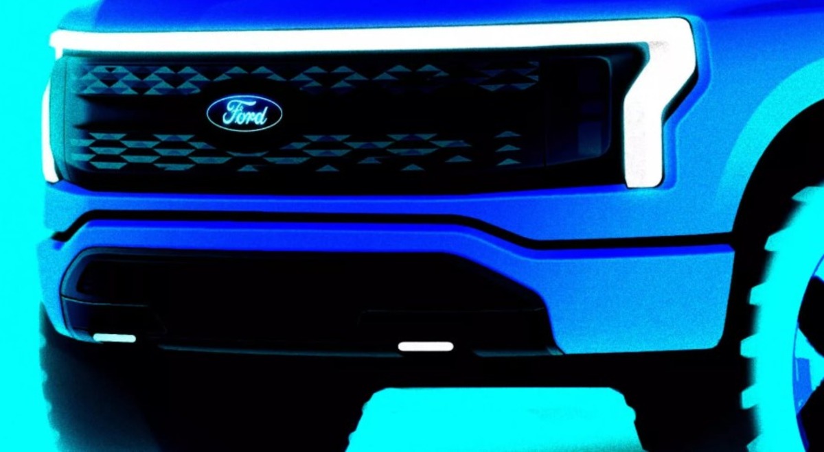 Ford змінює курс: від EV до гібридів і батарей