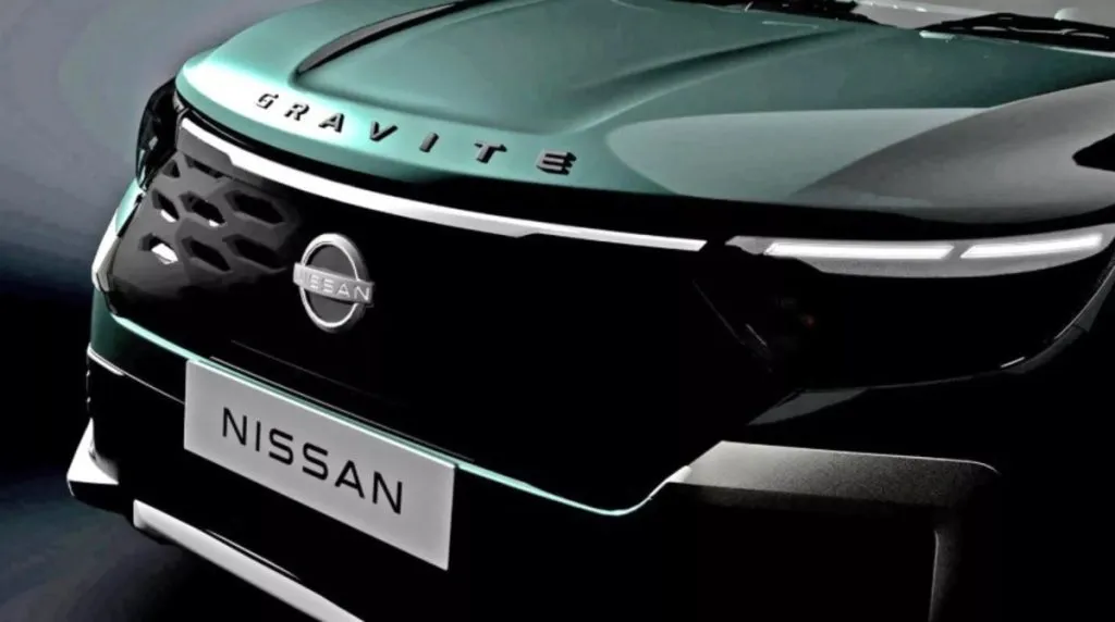 Новий мінівен Nissan Gravite розсекречено до дебюту (відео)