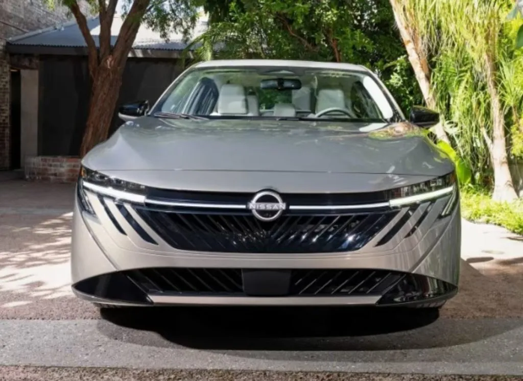 Nissan Sentra 2026: чому варто обрати SV, а не S