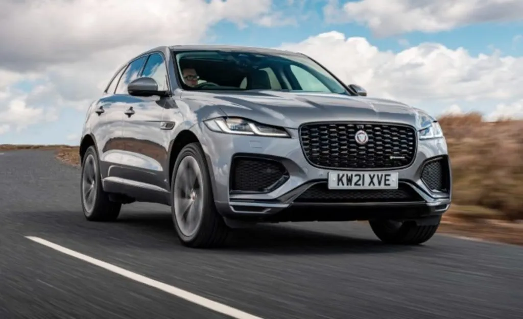 Останній F-Pace поставив крапку в історії бензинових Jaguar