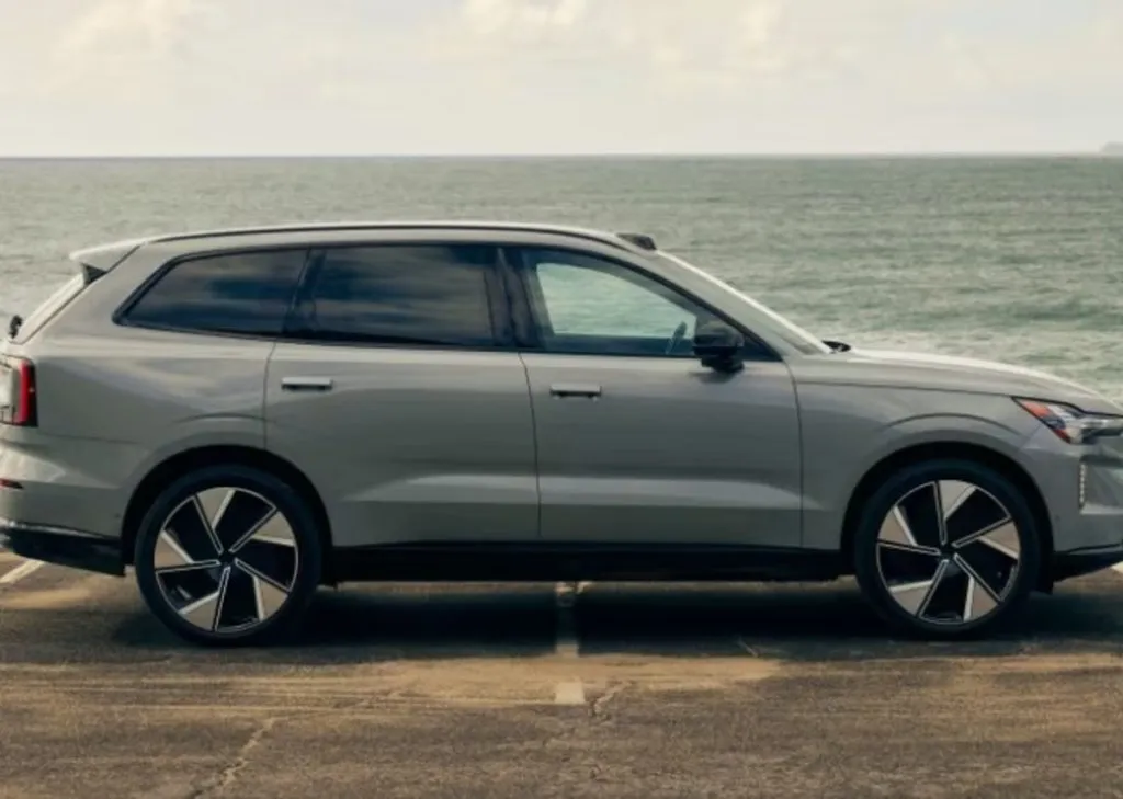 Шрифт Volvo Centum: революція в інтерфейсах (відео)