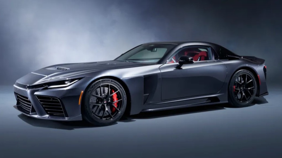 Toyota показала GR GT і гоночний GT3 2025 року (фото)