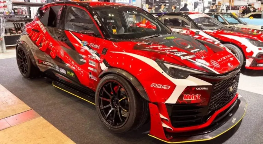 Дрифтовий Lexus LBX отримав дозу потужності (відео)