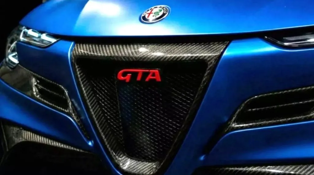 Цифрова Alfa Junior GTA готова «палаючою» на треку (фото)