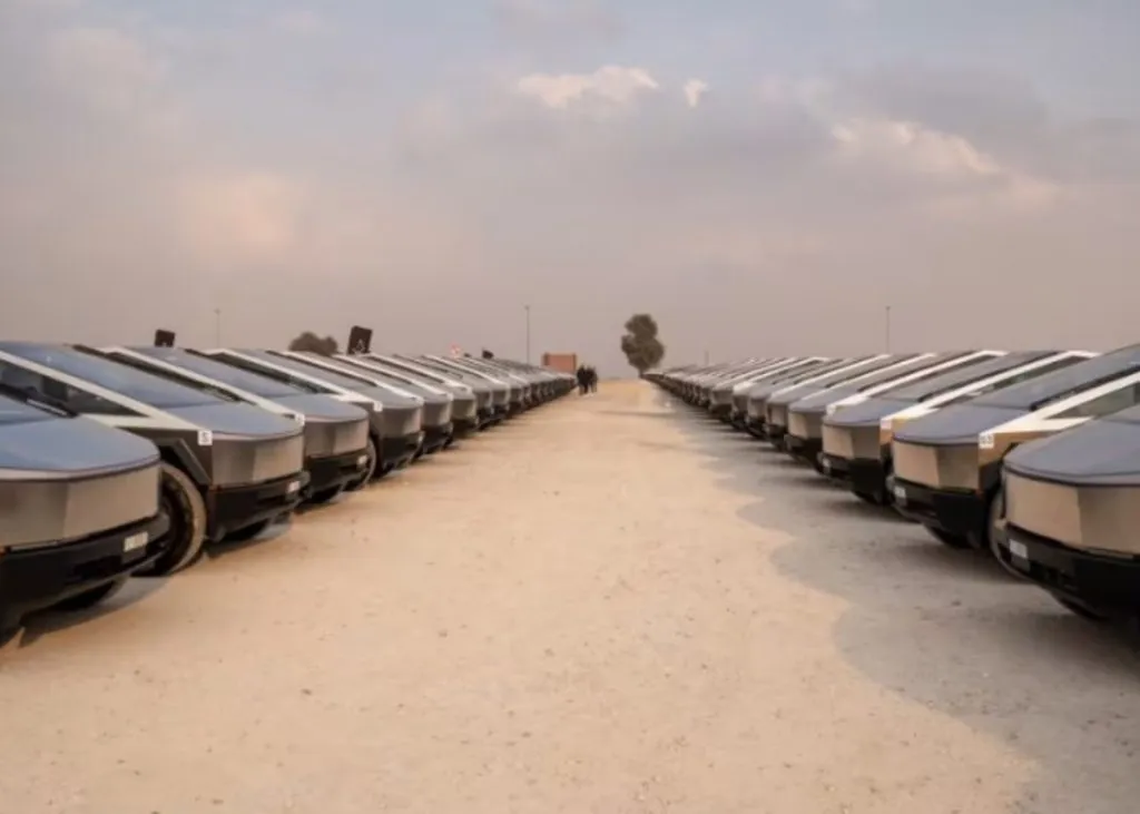 Tesla стартує з Cybertruck у ОАЕ