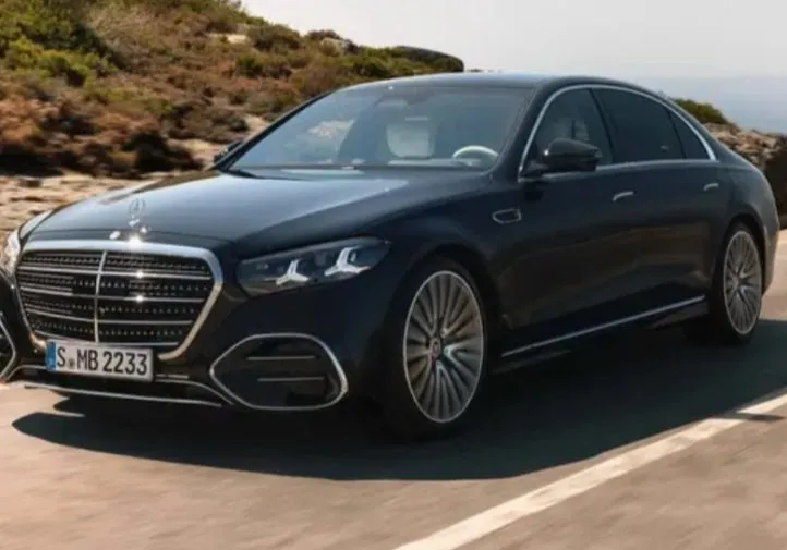 Новий Mercedes S-Class став ще розумнішим (фото)