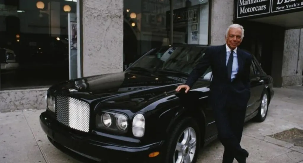 Перші авто знаменитостей: скромні стартові машини зірок