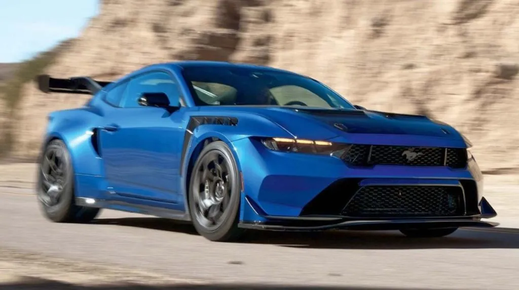 Найекстремальніший Mustang: GTD на дорозі (відео)