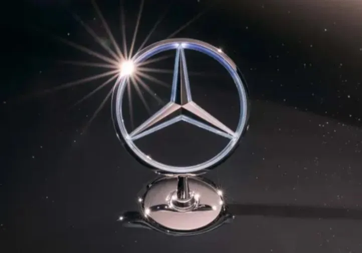 Новий Mercedes S-Class став ще розумнішим (фото)