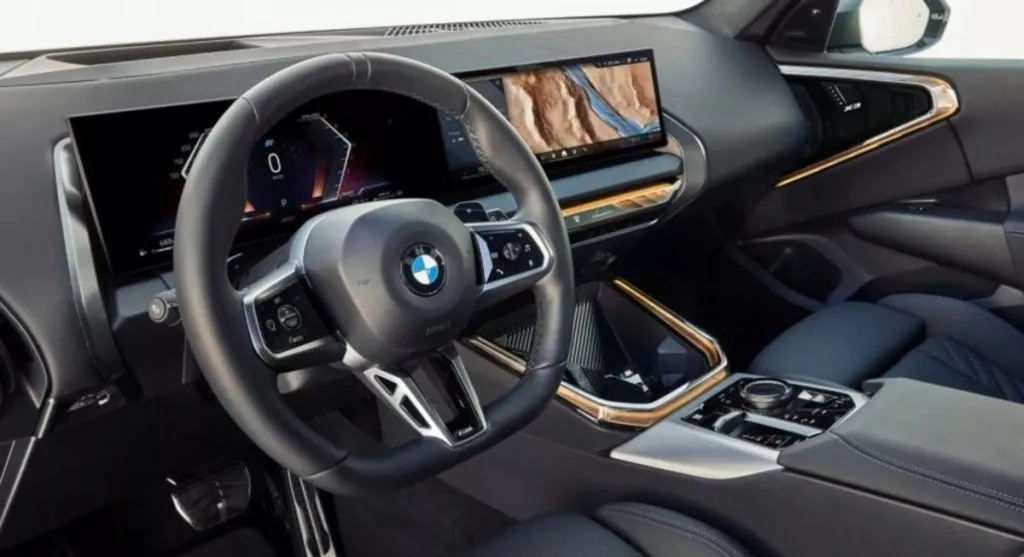 BMW X3 самовільно крутить кермо