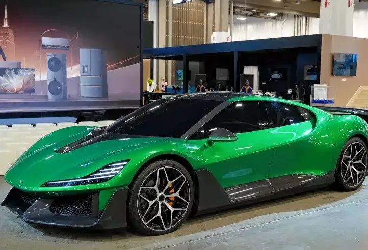 Dreame показала три електросуперкари на CES (фото)