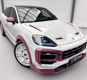 Сміливий тюнінг: Cayenne Coupé з рожевим карбоном (фото)