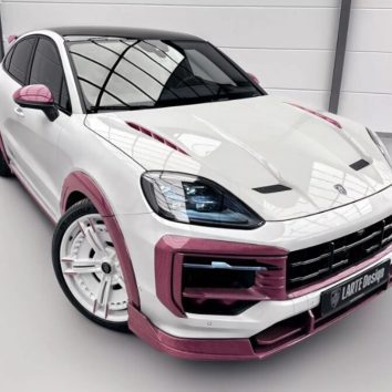 Сміливий тюнінг: Cayenne Coupé з рожевим карбоном (фото)