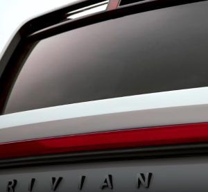 Rivian R2 готується до успіху, але без швидкого злету