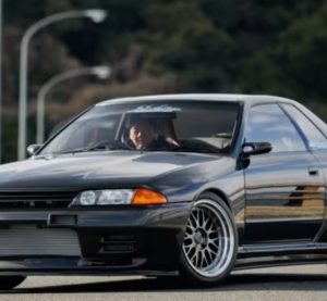 Класика без компромісів: 700-сильний R32 (відео)